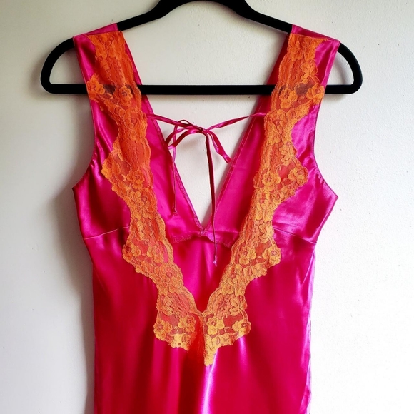 Y2K Slip with Lace - Picture 4 of 4